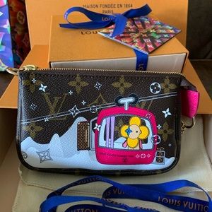 ❌Sold❌Louis Vuitton Mini Pochette Accessoires